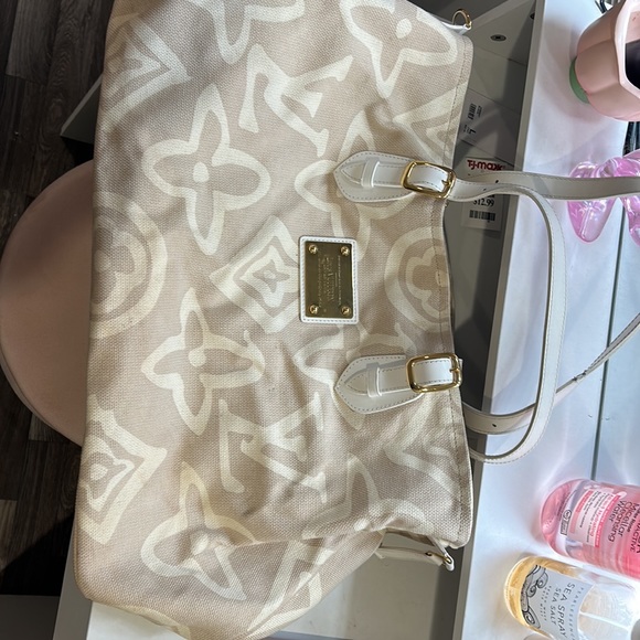 Authentic Louis Vuitton Limited Edition Beige Tahitienne cabas Bag - Picture 16 of 16